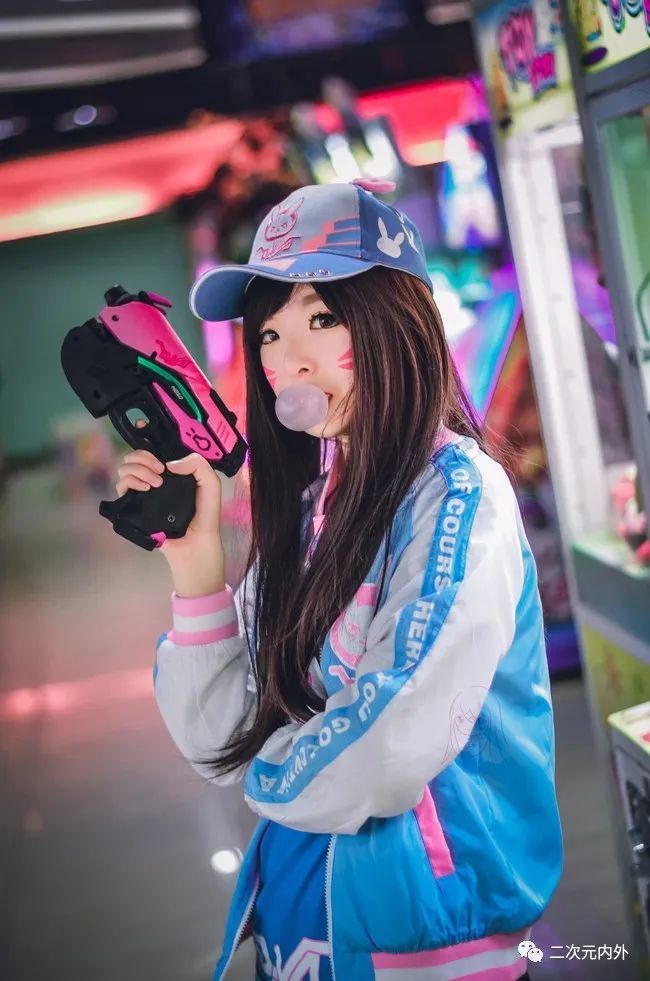 《守望先锋》DVA 电竞服少女