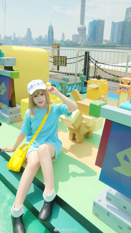 巨型精灵球现身东方明珠！当血小板遇上皮卡丘和小智，萌出血了！