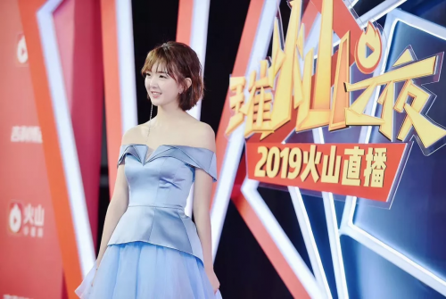 从直播到公益，抖音火山版头部主播孟想的成长之路