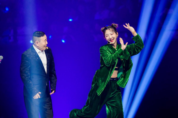 网圈粉千万，和罗志祥同台跳舞，抖音达人小霸王的逆袭之路