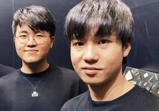 姿态解说比赛闹乌龙被Letme狂喷！姿态委屈不敢吱声