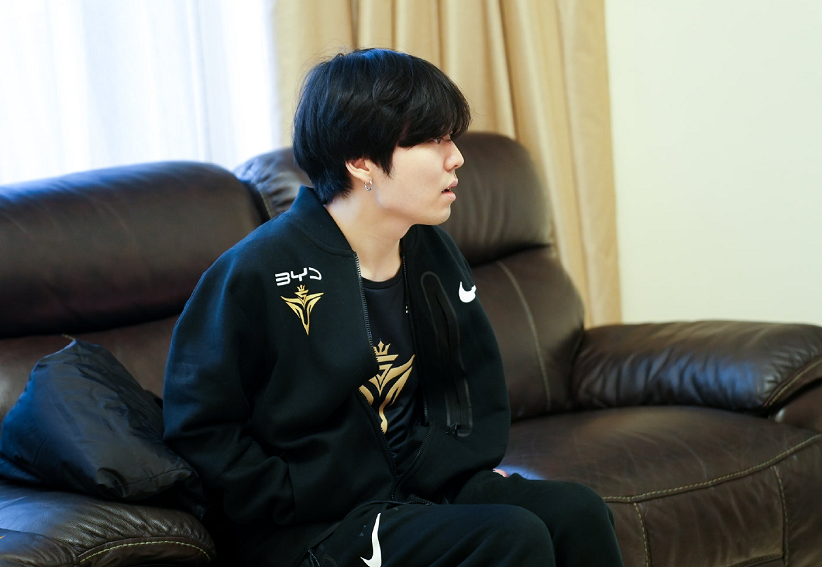 这就是“行业标杆”？面对上海严峻情况，Rookie竟默默捐款10w！