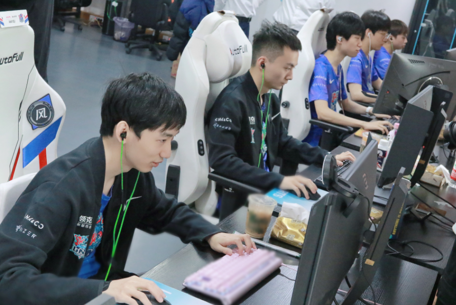 LNG被TES淘汰后，Ale心态炸了：头像全黑，只留下一条发文