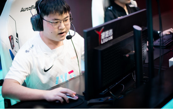 Uzi坐稳首发！报料称BLG将进行大调整夏季赛夺冠有望