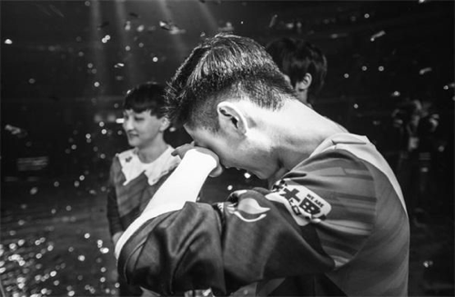 LOL：腾竞查实 LGD 选手 Jay 参与假赛，予以终身禁赛禁播处罚