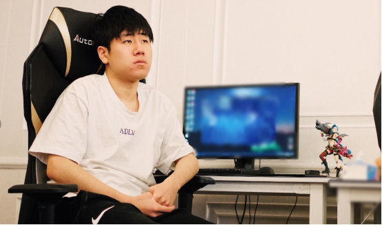 韩媒评选LPL季后赛最佳AD JKL两项数据拔尖暂居榜首