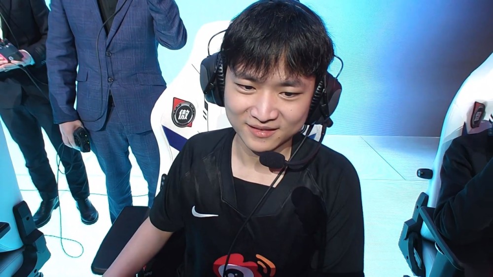 LPL“下毒事件”新进展！当事人出面实锤，碰到这队友，是真倒霉