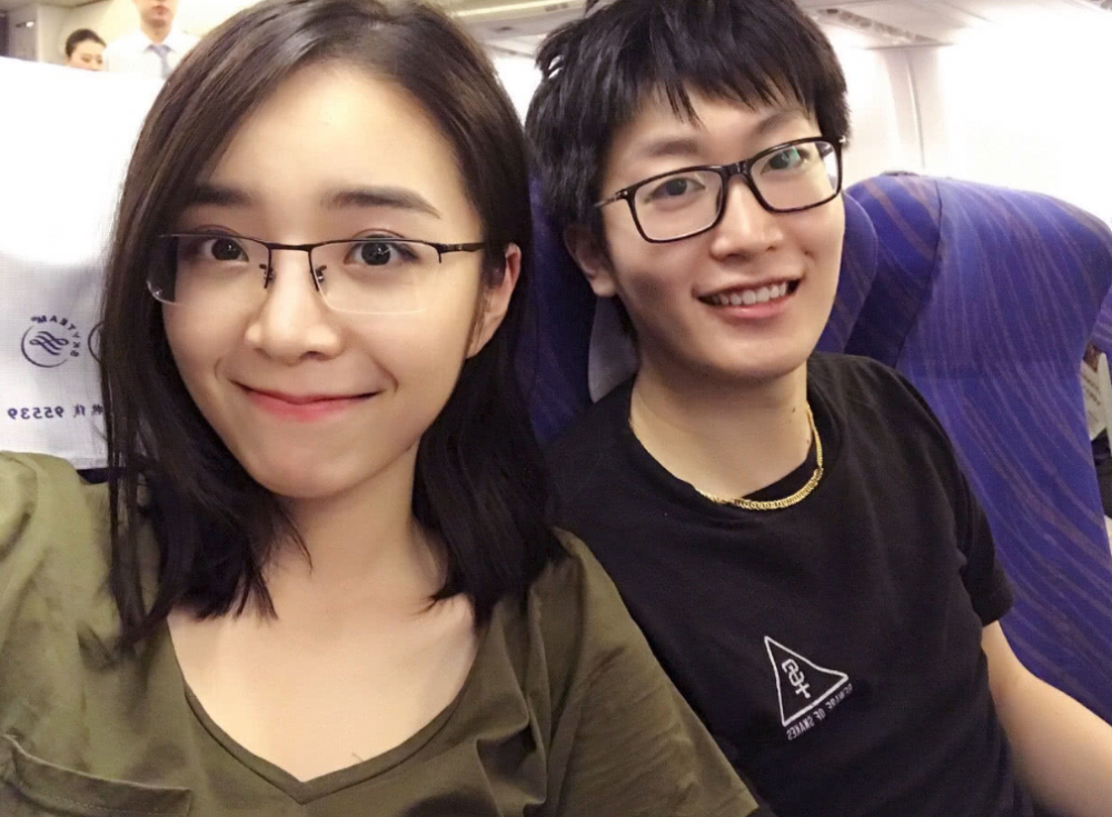 余霜亲口承认与管泽元复合，爱心便当隔空示爱，粉丝无奈吃狗粮