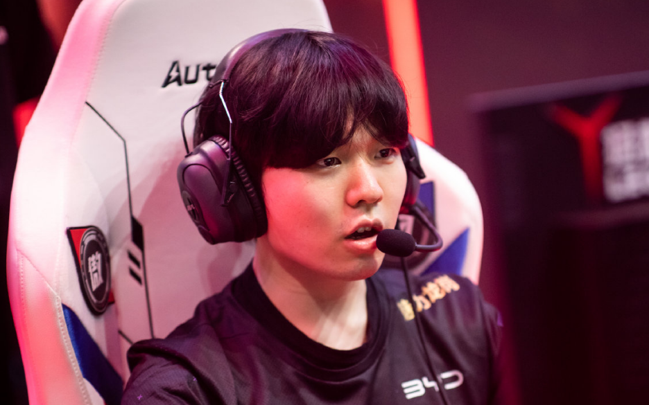 太拼命了！Rookie赛前排位至凌晨5点，真的太想赢了