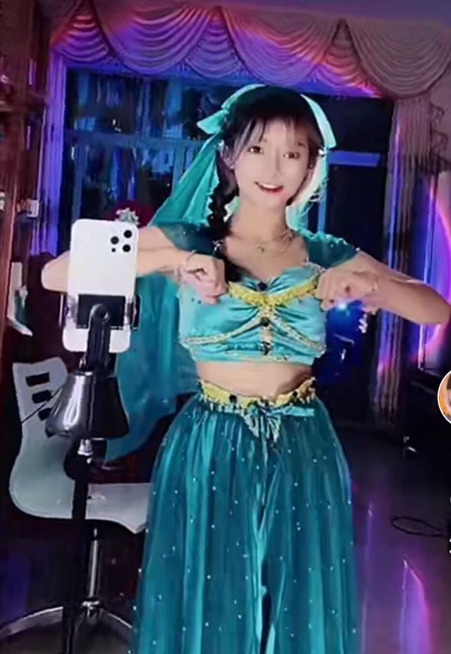 落落熊是谁,网红落落熊介绍 落落熊是谁,网红落落熊介绍