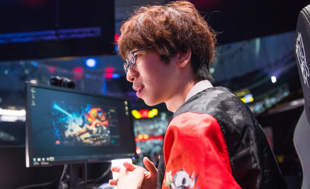 一个全对，一个全错！Doinb与957败者组决赛预测再交手