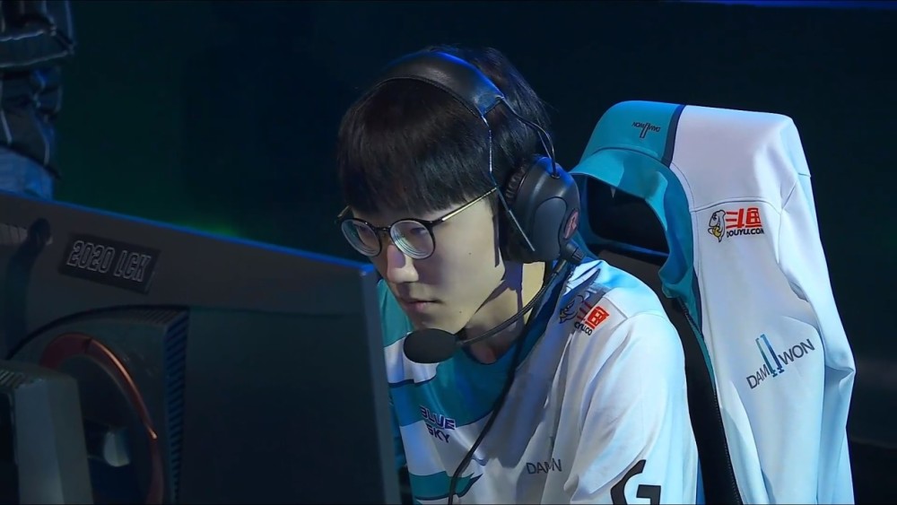 “对不起，LPL的中国观众”，LCK上单公开道歉：我辜负了FPX队友