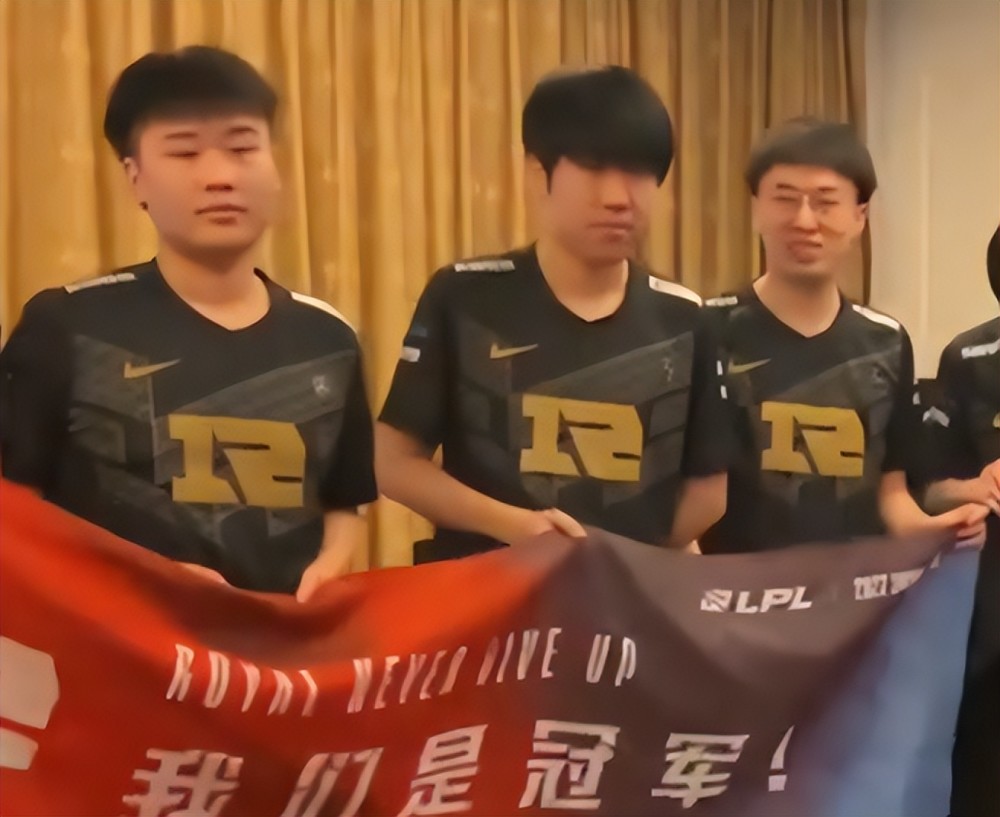 TES差点让二追三，生死局阿水拿出德莱文强势救主，没有遗憾了