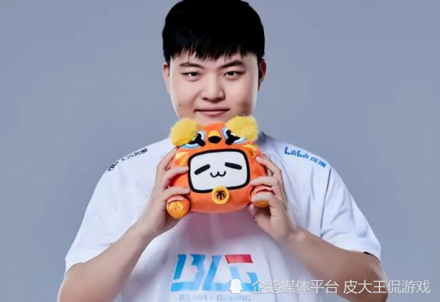 UZI可能加入JDG？除了JDG战队之外，这支战队也接触了UZI