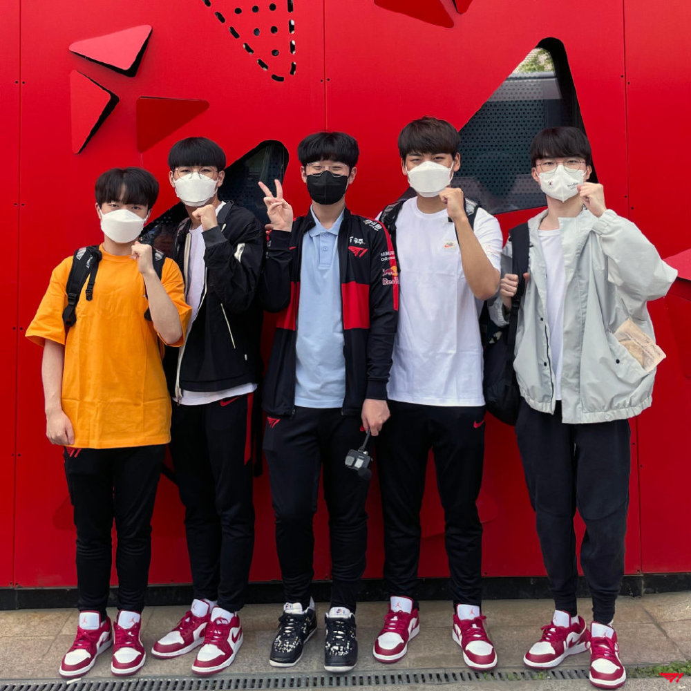 T1膨胀了！老板直言：让我们一如既往拿下冠军吧！网友回应真实