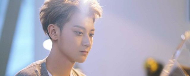 夜空中最闪亮的星剧情介绍-夜空中最闪亮的星主要讲什么