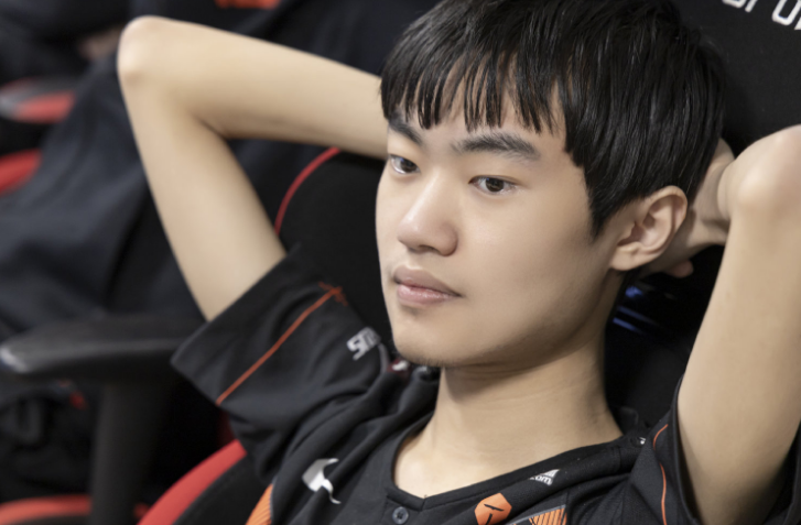 LOL：真实伤害，网友热议除了联盟，其他电竞项目都是国内铁粉多