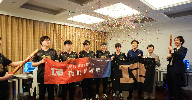 LPL四强三大国产上单，上分都成难题？Bin虽是冠军分数却最低