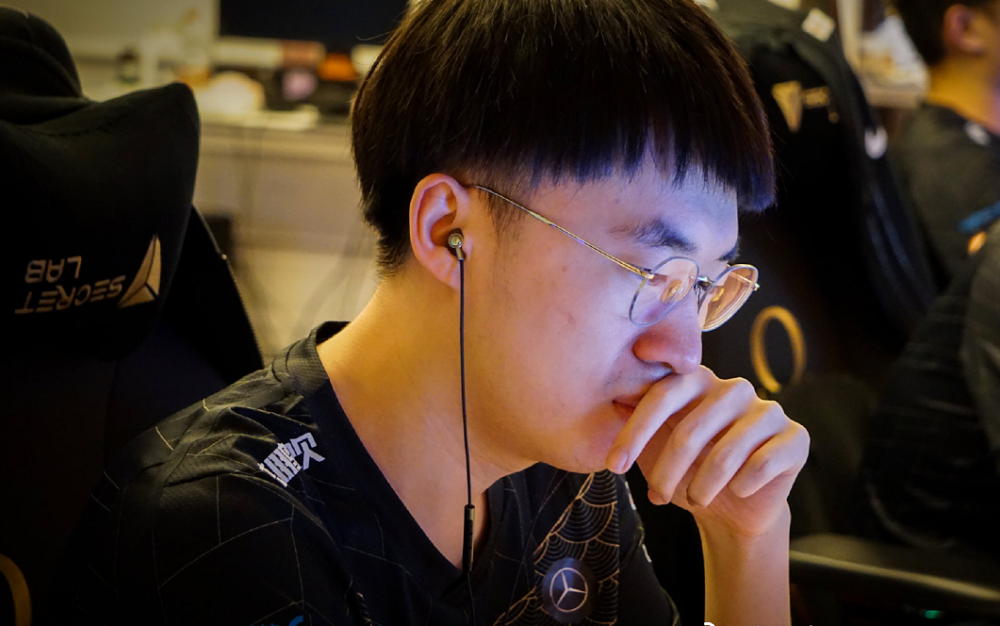 “RNG优势很大，PING值有80”！G2选手开团拳头，小虎爆料内幕