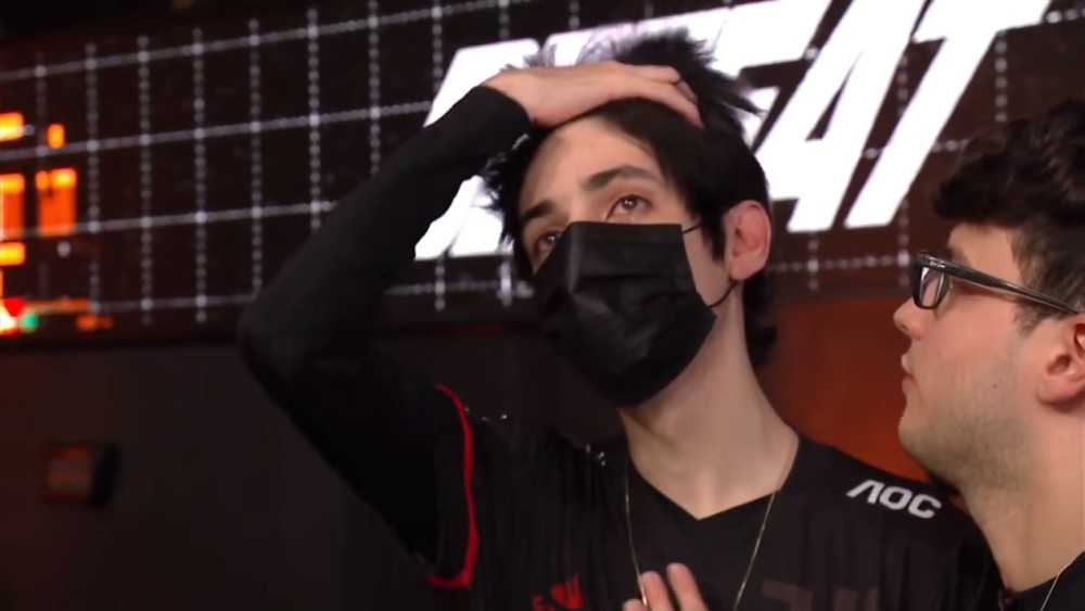 被RNG打哭后，巴西小哥直接火了！长相过于帅气，获大量粉丝支持