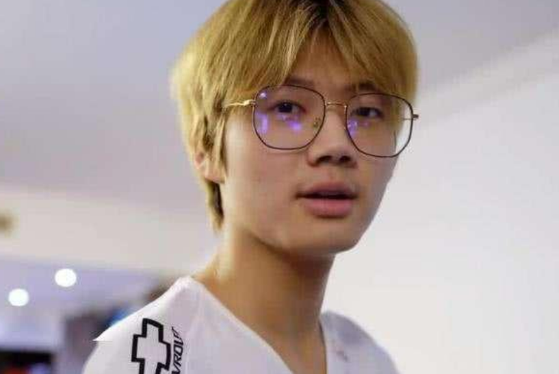 有事他真上，LPL英文流解说：建议韩服名字改成35ping