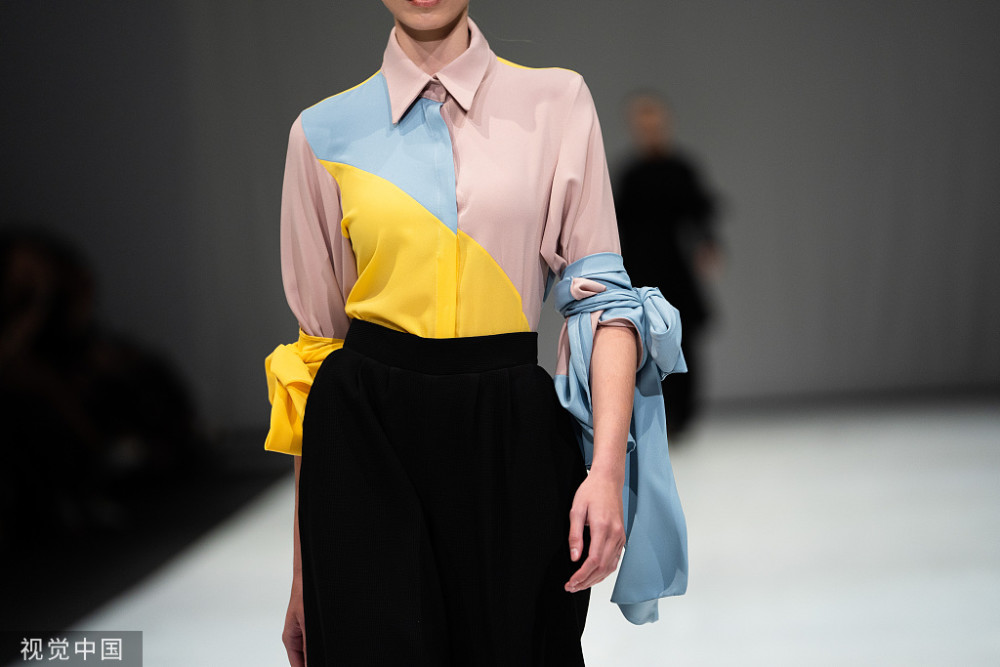 lpl在哪买输赢__“易钦”