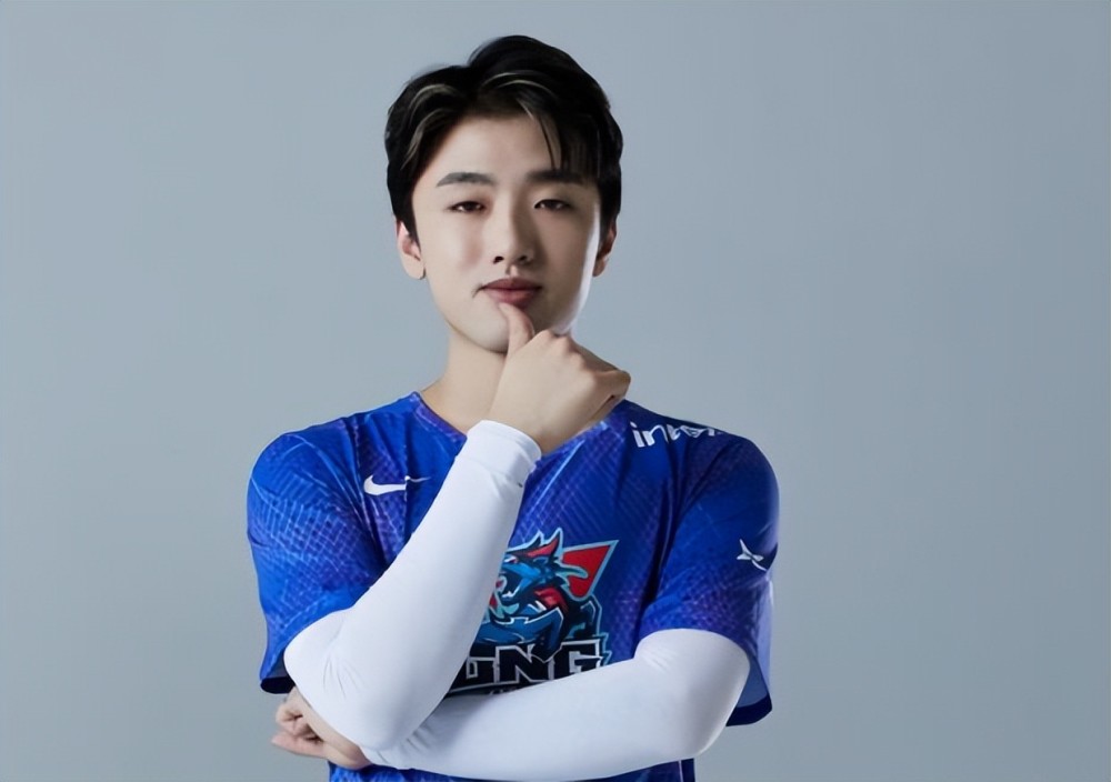 LPL又一老将即将重返赛场？icon爆料：SMLZ签了战队，夏季赛回归