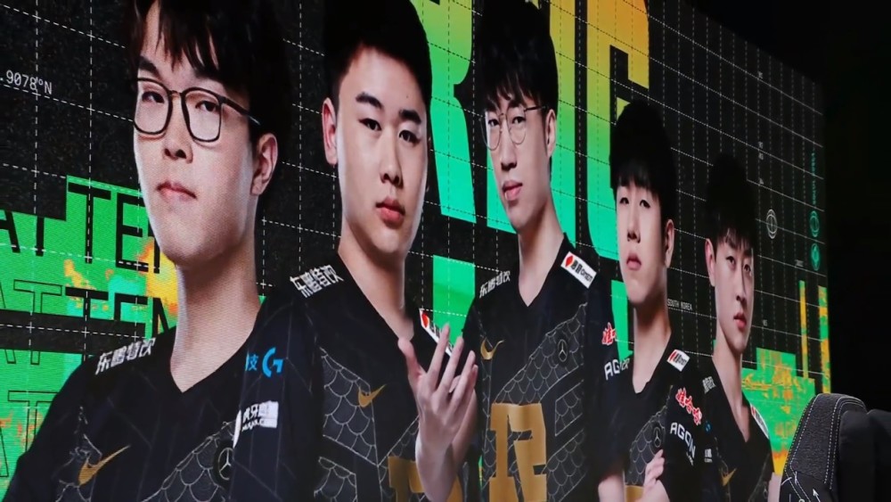 RNG再选卡莎，GALA又超神了！24分钟结束战斗，六连胜仍高居榜首