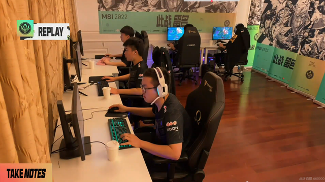 LPL友军的力量！圣枪哥前来与Bin进行特训，教导船长格温如何对线