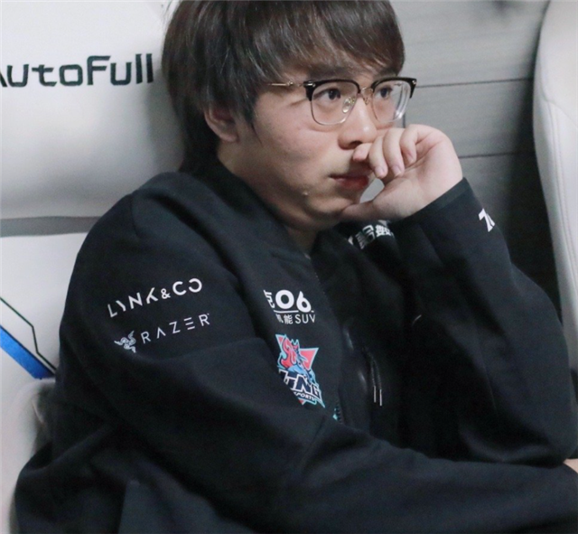 三天封5次，doinb破防曝出新消息：以后谁都拿不到韩服超级号了