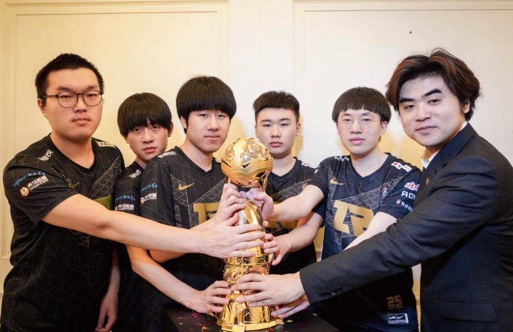 T1决赛败给RNG，Faker再谈Msi延迟，小虎说出LPL观众心声