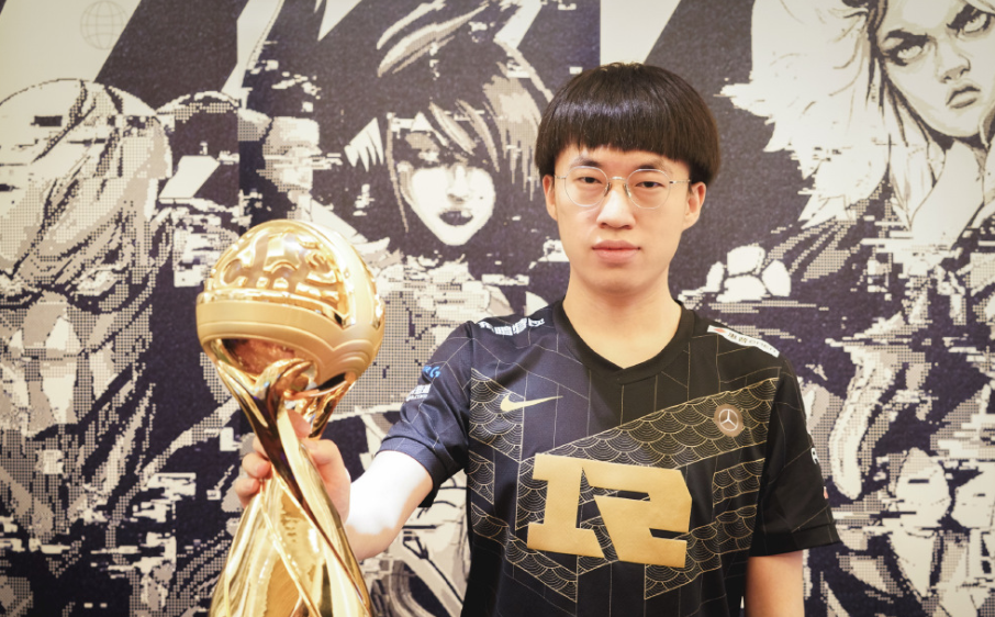 TES官宣Zoom正式离队转会至UP！网友：等一手宁王起飞