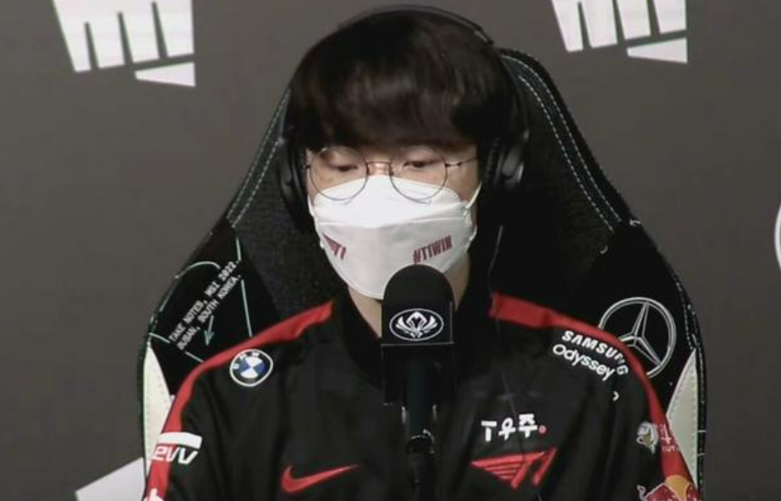 没有对比就没有伤害，来看T1和DK输掉比赛后的差别