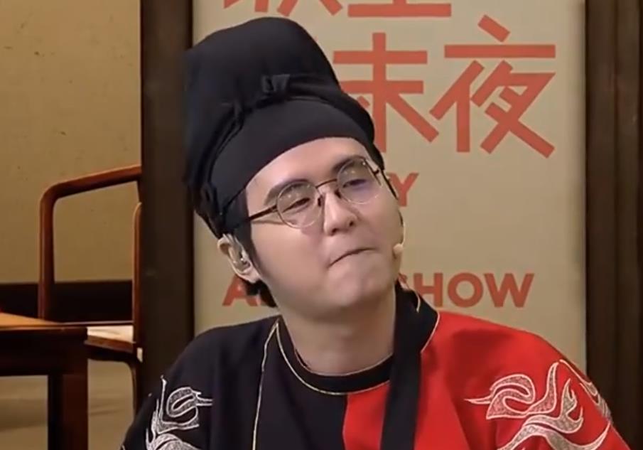 LPL王牌解说王记得惹祸？饭堂开团遭回怼，就逮着TheShy开？