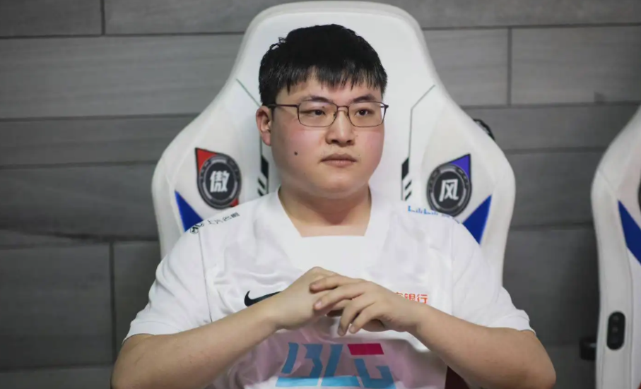 “让UZI离队，是个错误”！BLG管理层破釜沉舟，Doggo惨遭下放