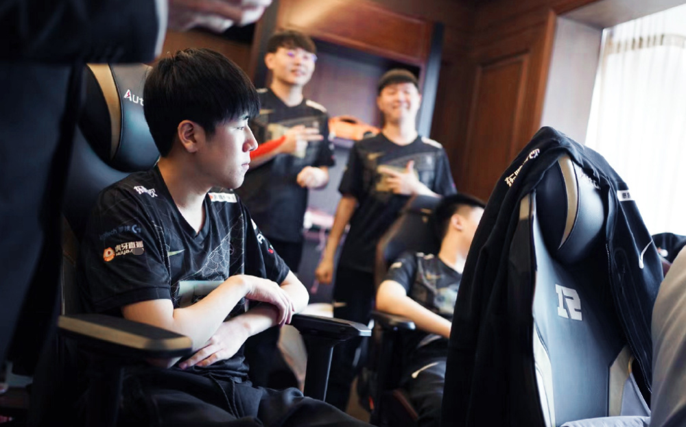 LPL夏季赛Beishang掉链子，WE败给RNG，官博发文回应粉丝