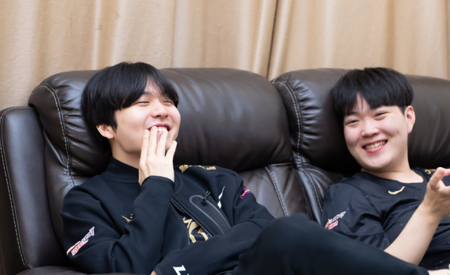 LOL最新全球排行榜出炉：LPL赛区三队前五，T1落后V5排第二