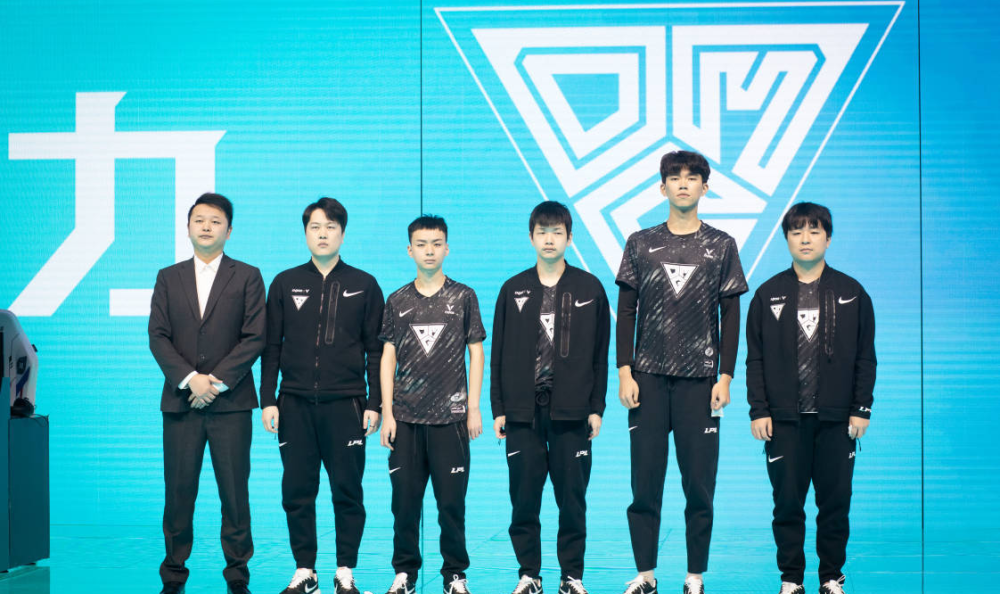 又是OMG！又是FPX！LPL官宣赛程调整：OMG和FPX比赛延期举行