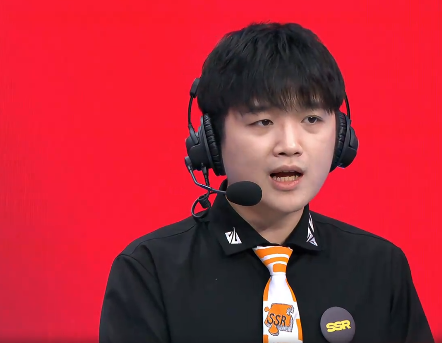 9连败！WE无缘季后赛，赛后出现一个新梗：微笑比悲伤更悲伤