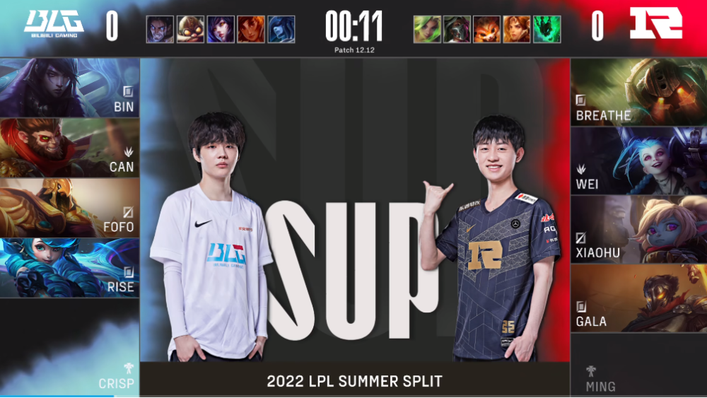 不准“贴贴”？小明和刘少在赛场互动引网友不满：没有职业道德