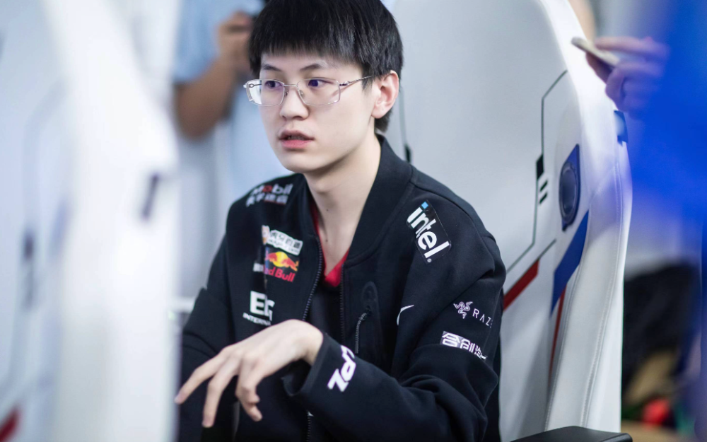 LPL辅助天梯图火了，RNG小明位列SSR，看到MEIKO后，太真实了