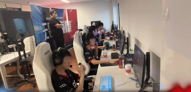 经典重现？EDG一万经济被RNG翻盘，Gala坦言不可思议！