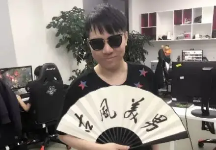 AJ只带大节奏？LPL德比登上解说席广受好评，网友：建议多来几次