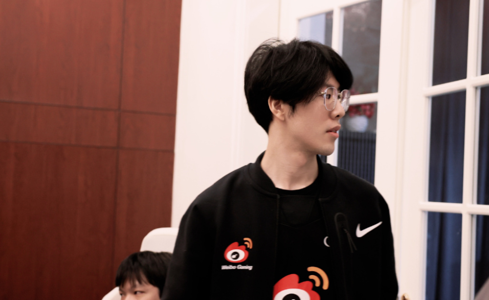 LPL裁判报告更新！Theshy受到惩罚，Kanavi鼠标出问题