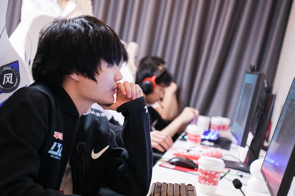 排列组合继续？BLG再度更换一队AD，doggo重回LPL继续首发！