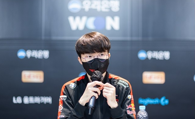 LOL全球战力排行榜更新，T1掉下神坛，LPL双雄稳居二三名