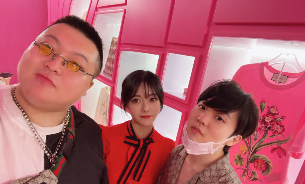 就缺宁王！知名电竞摄影师宣布结婚喜讯，iG冠军成员纷纷道贺