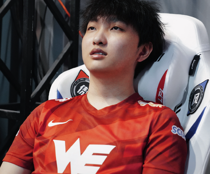 WE该着急了，这支39连败的战队终于拿到首胜，庆祝餐让人食指大动