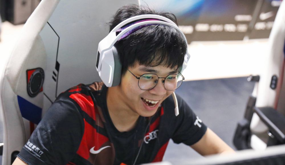 海外网友热议TES不敌V5：wayward对酒桶理解很深，玩得像个醉汉