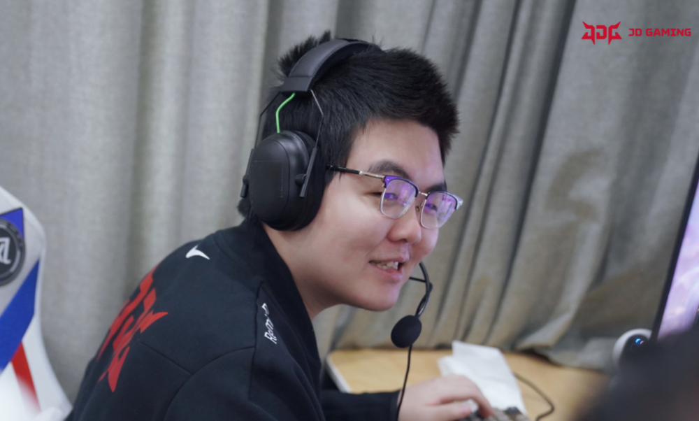 常规赛最佳上单呼之欲出？369与TheShy二选一？